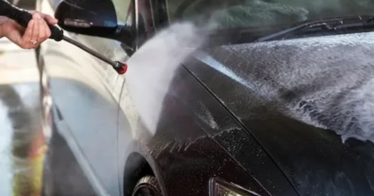 How Traffic Film Remover Keeps Your Vehicle Looking New