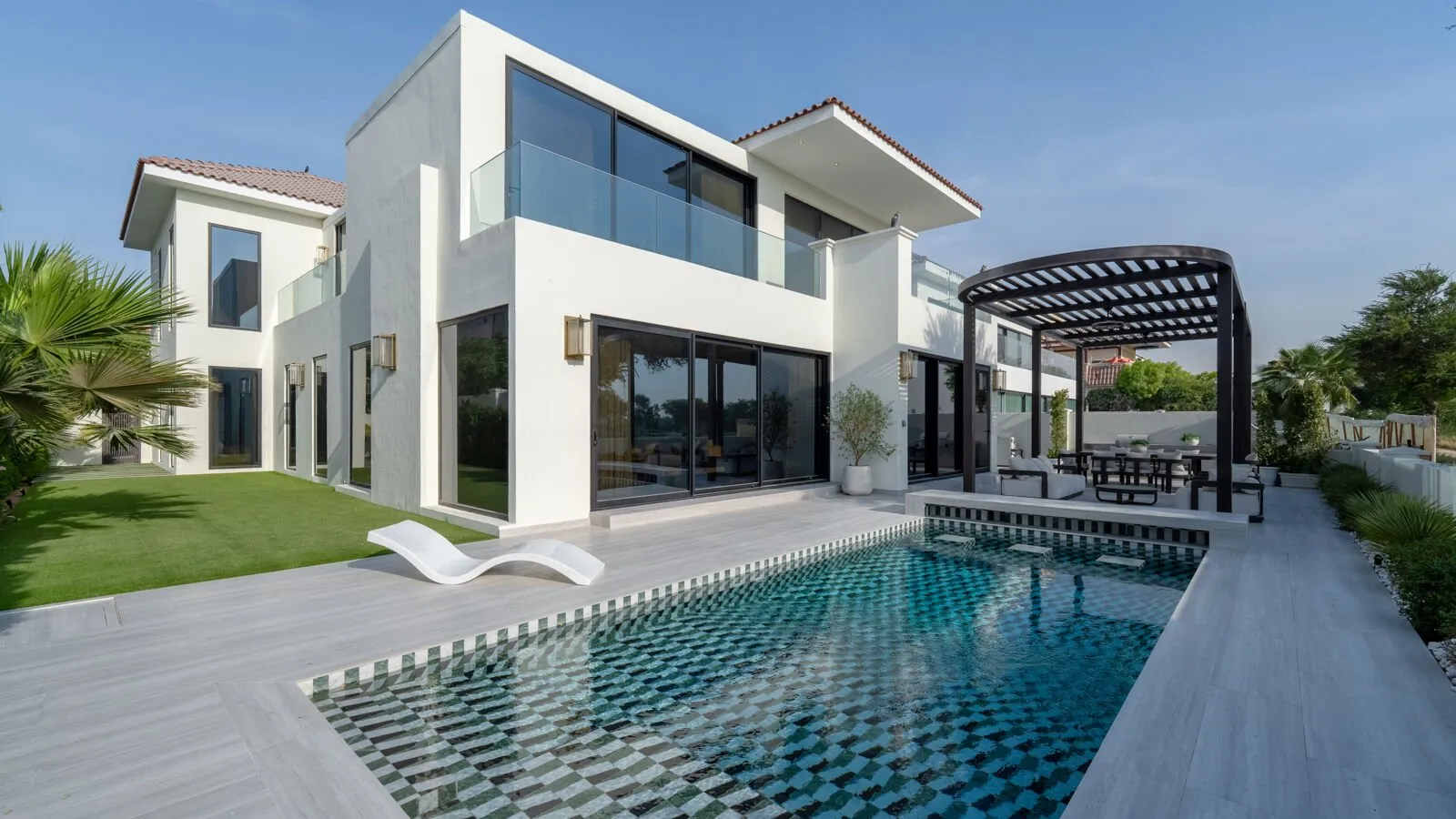Best Golf Villa Communities in Dubai: Spotlight on Villas in JGE