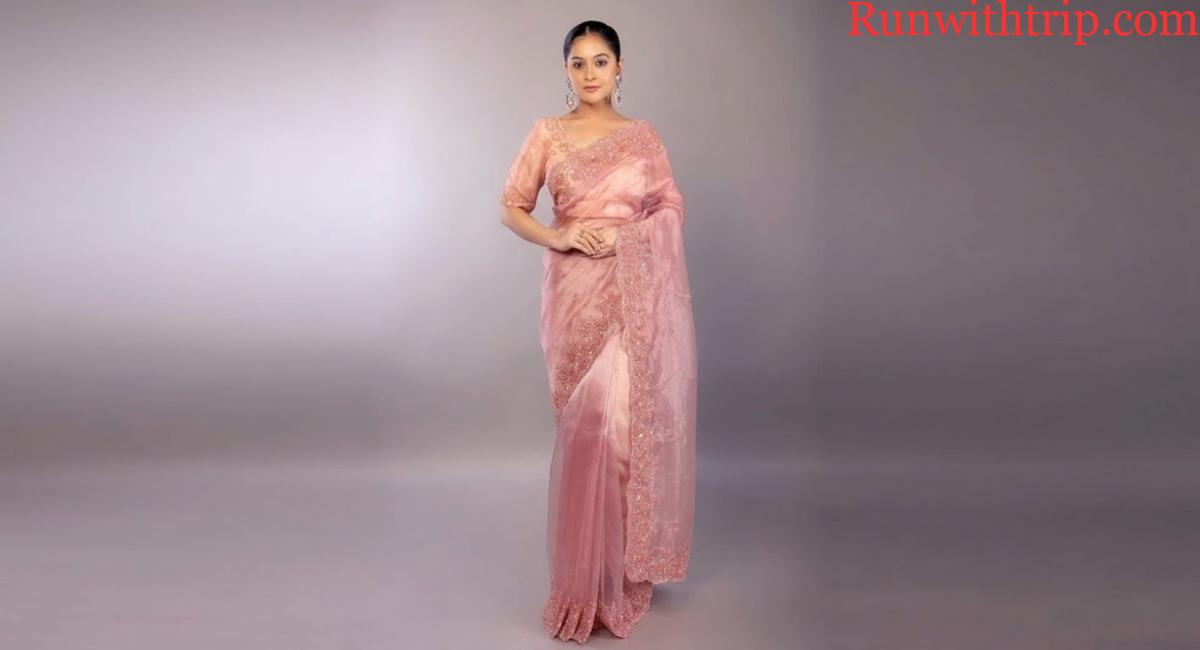 How to Choose the Perfect Organza Saree for a Stylish Look